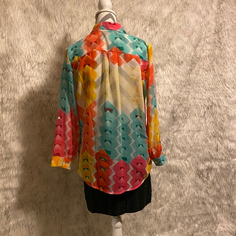 Vibrant Button Down Top - Picture 3 of 10